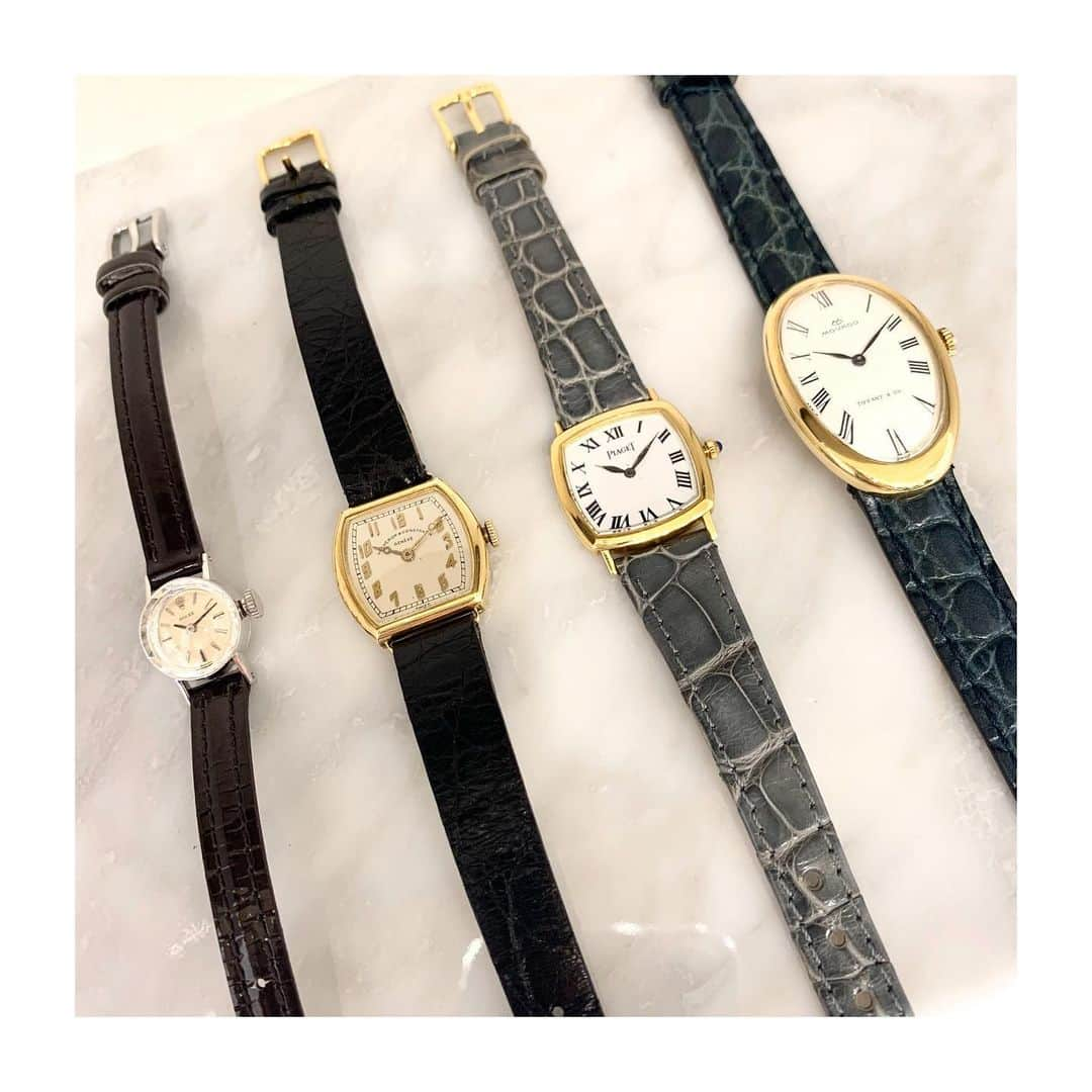 HIROBさんのインスタグラム写真 - (HIROBInstagram)「-HIROB大阪店-﻿ ﻿ Antique watch﻿ ﻿ 左から﻿ ○Rolex﻿ 14003890-201610﻿ ¥260,000+tax﻿ ﻿ ○Vacheron Constatin﻿ 17003890-029410﻿ ¥384,000+tax﻿ ﻿ ○PIAGET﻿ 13003890-693010﻿ ¥265,000+tax﻿ ﻿ ○Tiffany & Co Movado﻿ 13003890-987830﻿ ¥265,000+tax﻿ ﻿ ﻿ 希少なアンティーク時計ご用意しております。﻿ ﻿ ＼大阪店RENEWAL SALE 開催‼︎‼︎／﻿ ﻿ HIROB 大阪店は2/3〜2/27までの期間で﻿ リニューアル工事の為一時閉店させて頂きます。﻿ その為、本日1/17〜2/2までの期間限定で﻿ リニューアルSALEを開催いたします！！！﻿ ﻿ アンティークのお時計は﻿ スペシャル価格から更に10%OFFとなります！﻿ ※一部除外品有ります。﻿ ﻿ 詳しくはスタッフまでお問い合わせください。﻿ ﻿ ﻿ 大変珍しいものもご用意しておりますので﻿ この機会に是非店頭にてご覧くださいませ◎﻿ ﻿ ﻿ お問い合わせ先﻿ tel：06-6151-1258﻿ ﻿ ﻿ #hirob﻿ #hirobosaka﻿ #bawcrews﻿ #vintagewatch﻿ #antiquewatch﻿ #rolex﻿ #piaget﻿ #vacheronconstantin﻿ #tiffany﻿ #movado﻿ ﻿ #ヒロブ﻿ #ヒロブ大阪﻿ #ベイクルーズ﻿ #ヴィンテージウォッチ﻿ #アンティークウォッチ﻿ #ロレックス﻿ #ピアジェ﻿ #ヴァシュロンコンスタンタン﻿ #ティファニー﻿ #モバード」1月17日 13時17分 - hirob.jp