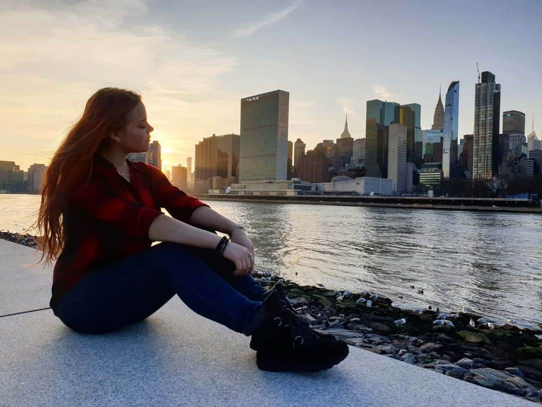 ゴーダ・ブトクテさんのインスタグラム写真 - (ゴーダ・ブトクテInstagram)「In love in this beautiful city 😍 New York  you where incredible past couple weeks 🤩  Also thanks to my incredible photographer @andreafahlander 😘 . . . . #newadventures #newyork #nyc #ny #bigcitylights #sunset #bigcity #love #livingmybestlife #saulelydis #niujorkas #statestour #gingerhair #lietuvosmerginos #livingmybestlife」1月17日 13時25分 - godabutkute