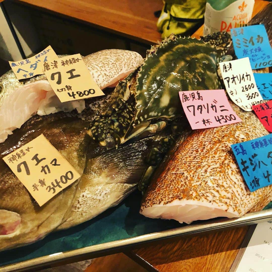 依布サラサさんのインスタグラム写真 - (依布サラサInstagram)「福岡の備忘録1 このまま通ってたら、いつか親戚になれるんじゃないかと信じているCarbon❣️ @carbonfukuoka  ここの牡蠣が1番☺️❣️ #carbon #福岡　#サラメシ　#東京にいるとき会いたい、、って思い出す」1月17日 13時52分 - sarasaifu