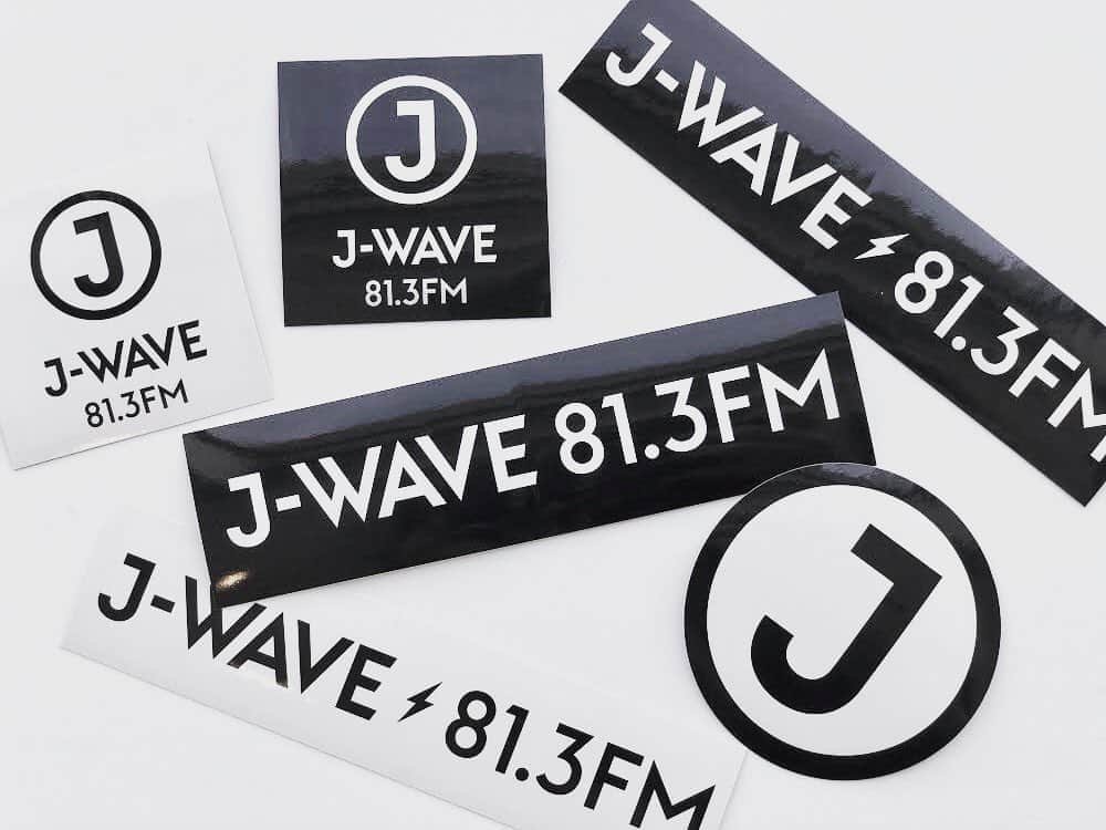 J-WAVEさんのインスタグラム写真 - (J-WAVEInstagram)「J-WAVE新ロゴを使った、新しいステッカーが完成しました✨  #jwave #jwave813 #ステッカー」1月17日 14時58分 - jwave813