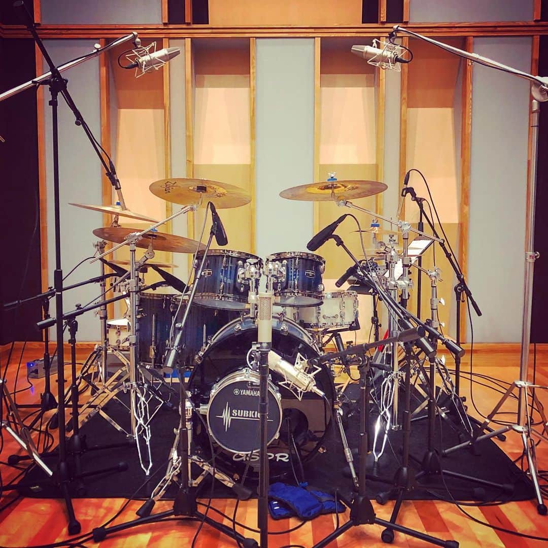 坂東慧のインスタグラム：「今日は別件のレコーディング！ 良い感じ！🔥 #yamahadrums #zildjiancymbals #zildjiansticks #aspr」