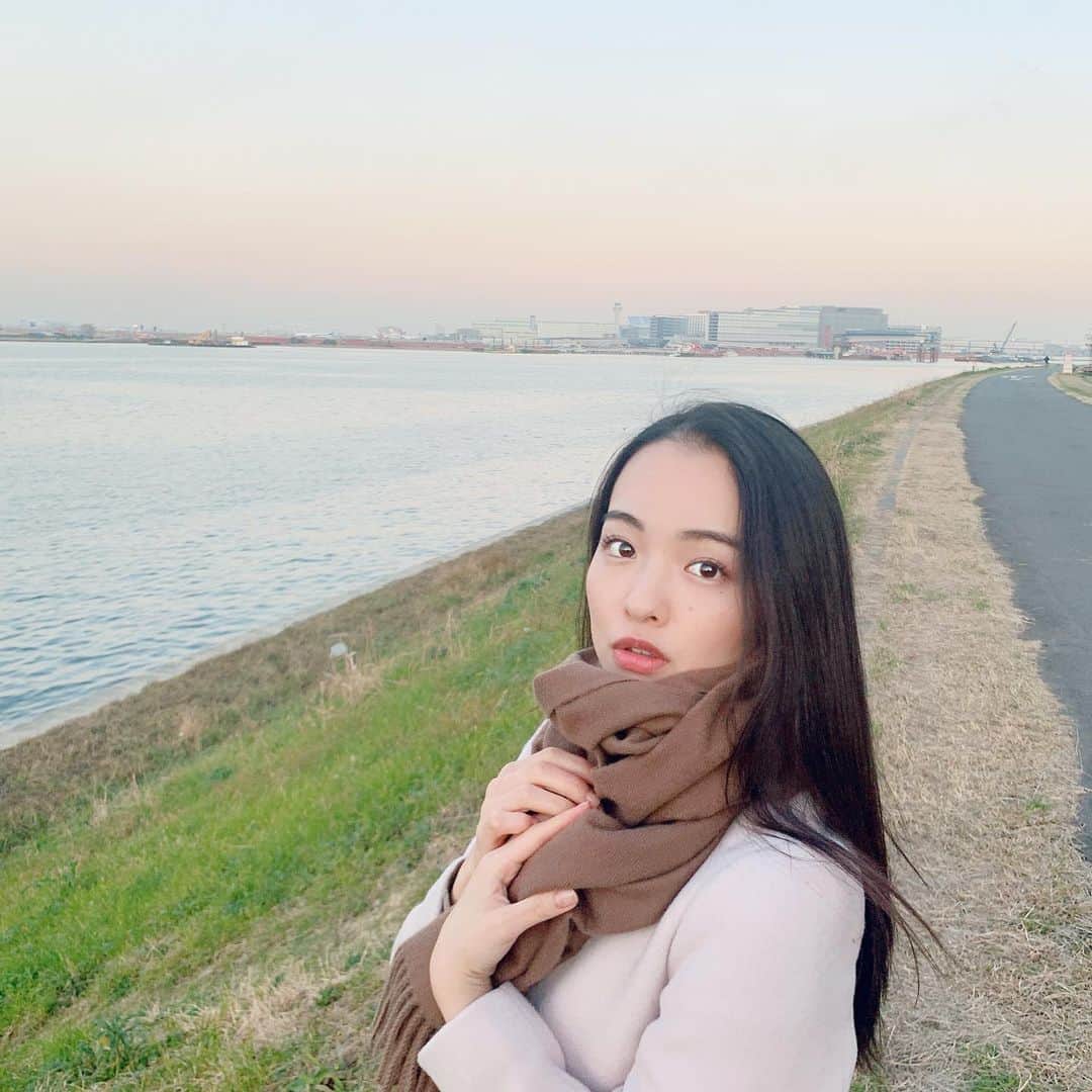 坂野志津佳さんのインスタグラム写真 - (坂野志津佳Instagram)「羽田空港の新施設が後ろに見える！ どんなお店が入るのか楽しみですね✨  いつの日かのドライブでした🚗  #drive #riverview #tokyo #japan #japan_of_insta #instagood」1月17日 16時54分 - oshizu0511