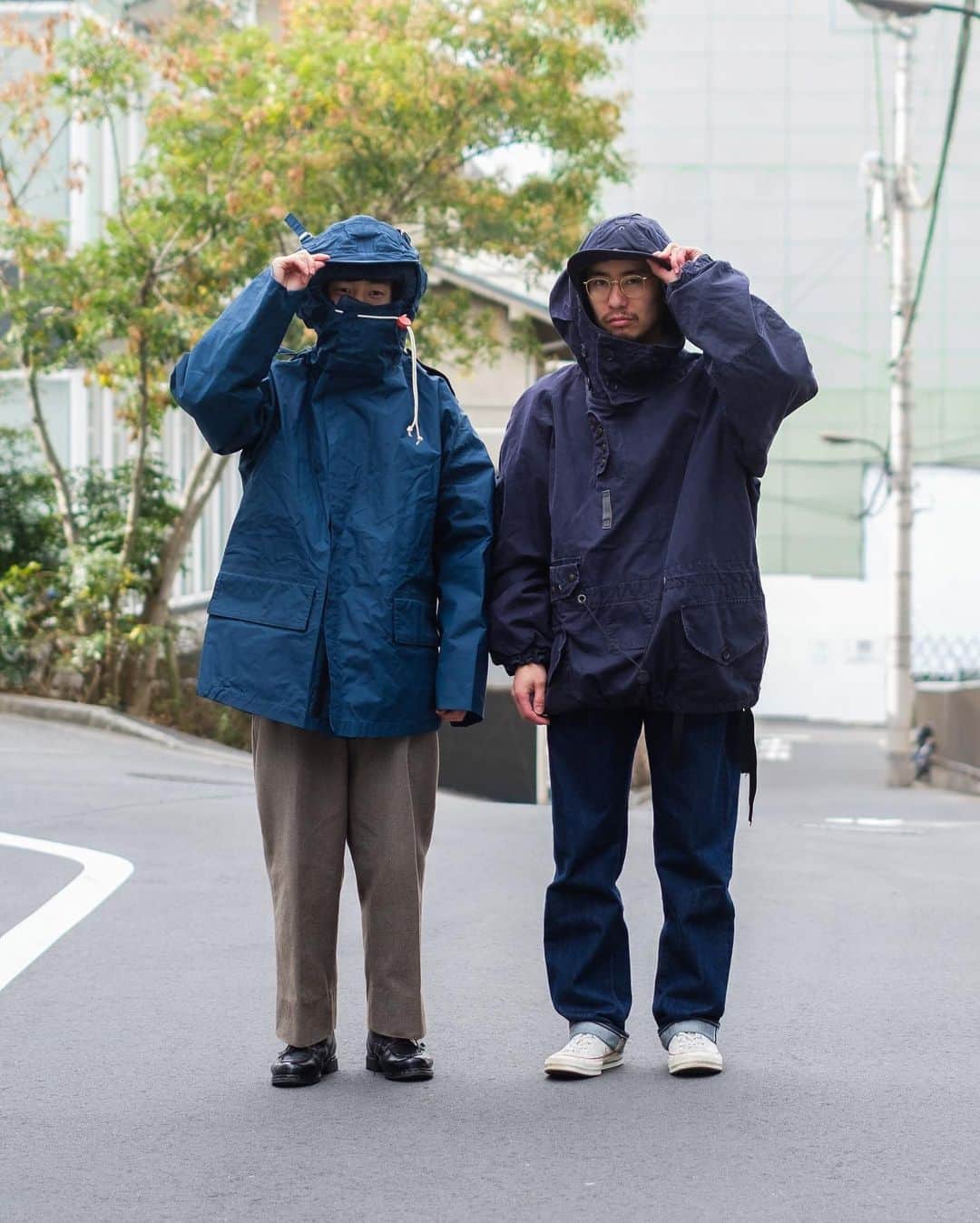 yukiのインスタグラム：「ㅤㅤㅤㅤㅤㅤㅤㅤㅤㅤㅤㅤㅤ  決してふざけてない どっちもほんとにかっこいい ㅤㅤㅤㅤㅤㅤㅤㅤㅤㅤㅤㅤㅤ ROYAL NAVY FOUL WEATHER JACKET ROYAL NAVY WINDPROOF SMOCK PARKA」