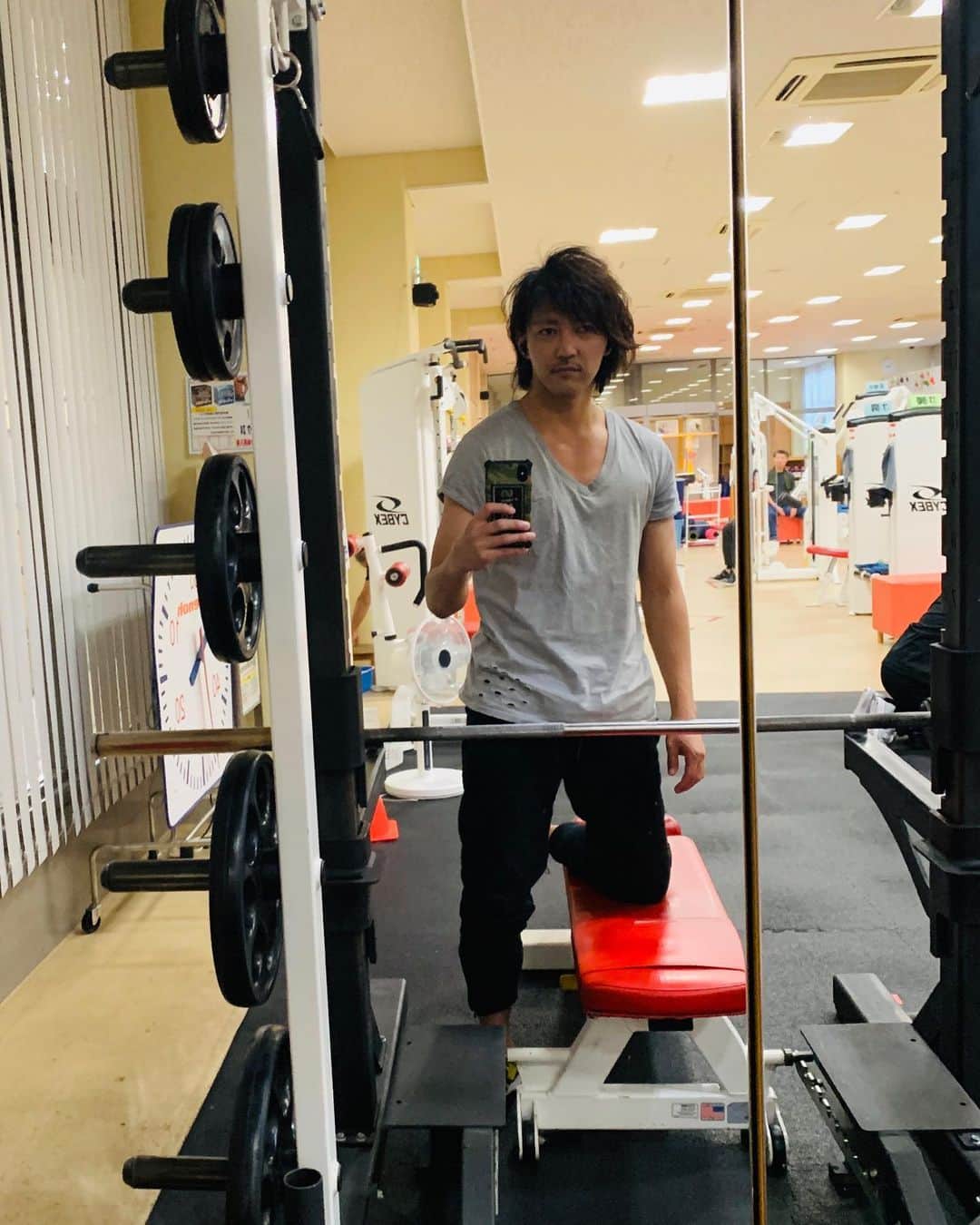 金子昇さんのインスタグラム写真 - (金子昇Instagram)「トレーニング！正月、餅の食べ過ぎ。シュッとしたカラダまで頑張る💪  #トレーニング #ジム #ダイエット #お米が異様に美味い #細マッチョ　になりたい」1月17日 17時40分 - noboru_kaneko_official