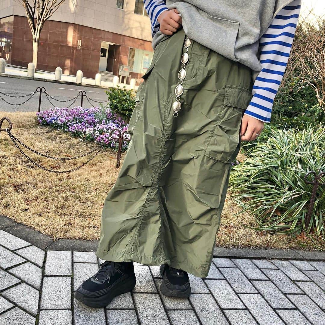 ビームス神戸さんのインスタグラム写真 - (ビームス神戸Instagram)「. 🐣【 BEAMS BOY 】🐣 . new arrival🦋 . . skirt item no：1327-0534 price：¥15,800+tax . belt item no：1351-0076 price：¥7,800+tax . @beams_kobe ☎️078-335-2720 #beams#bprbeams#beamsplus#beamsboy#raybeams#beamst#parka#tops#20ss#instafashion#instagood#outfit#outfitoftheday#fashion#ootd#beamskobe#kobe#japan#ビームス#レイビームス#ビームスボーイ#トップス#パーカー#ベスト#スカート#ホカオネオネ」1月17日 18時00分 - beams_kobe