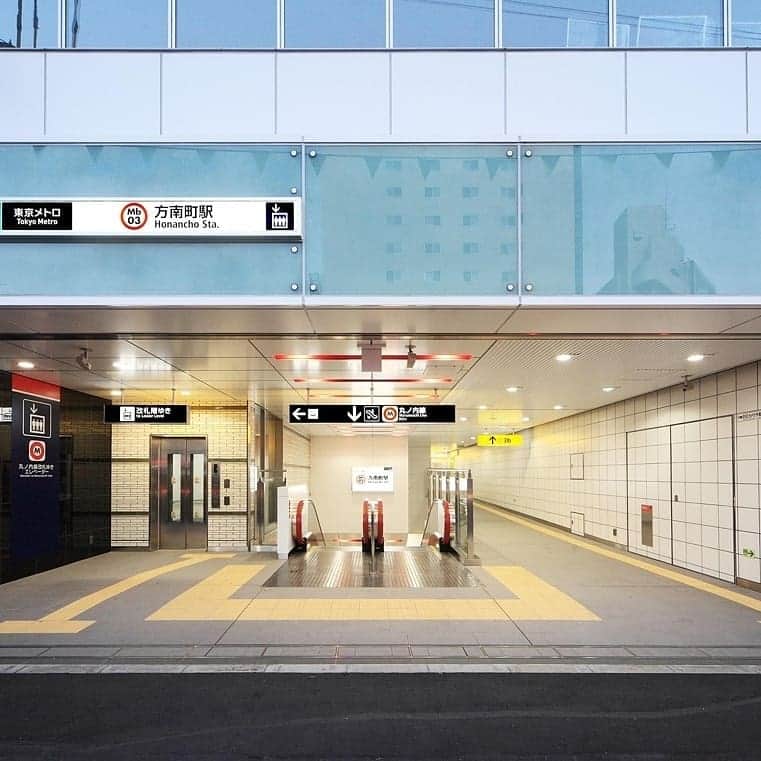 Woman.CHINTAIさんのインスタグラム写真 - (Woman.CHINTAIInstagram)「#方南町駅 （#Honancho station in #Tokyo ) 最近丸の内線の始発になり、駅もきれいで人気も出てきている方南町！商店街も活気があり、エイサー踊りもあるなどアットホームな雰囲気。でも最近は可愛いカフェやグルメなお店も増えている方南町を女性に例えると、あ素朴な雰囲気の中にセンスの良さが見えるキュートな女性🙋💛 ・ ・ ただいま#ROLNAD さん#佐藤ノア さんのCM放送中！ @woman.chintai では方南町駅周辺のお部屋も診断形式であなたにあったお部屋を探せる😘🏡 「Woman.CHINTAI」もしくは、「ウーマンチンタイ」で検索🔍 プロフィールのURLからもすぐに理想のお部屋が探せちゃいます✨ ・ Illustrated by @um7mr ・ ・ #WomanCHINTAI#部屋探し#CHINTAI #女性にオススメ #擬人化 #賃貸 #街 #1人暮らし #おしゃれ#女子#ファッションイラスト#fashionillutration#tokyofashion#ootd#ファッション#コーデ#今日のコーデ」1月17日 18時22分 - woman.chintai