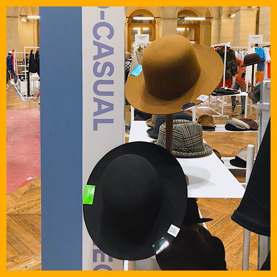 CA4LAさんのインスタグラム写真 - (CA4LAInstagram)「TRANOI show DAY1! This bowler hat and casquette are from our new Men's design team. Classical style with a fun twist. Enjoy these new items! . トラノイ展示会、本日スタートです！新しいデザイナーチームによる、メンズラインの紹介です。クラシカルだけど、少し遊びのあるボーラーハットとキャスケットを是非ご覧ください。 . . Date: 17th - 19th January 2020 Time: 10am-7pm (6pm last day) Place: Palais de la Bourse STAND NO.:J-01 . . #PalaisdelaBourse #tranoishow #tranoiparis #tranoihomme #tranoi #paris #fashionweek #parisfashionweek #pfw20fw #ca4la #hats #hat #hat #cap #knitcap #toque #beret #casquette  #hunting #madeinjapan  #カシラ #帽子 #autumnwinter #fashion #trend #autumnwinter2020 #fashionphotography #lovefashion」1月17日 18時37分 - ca4la_official