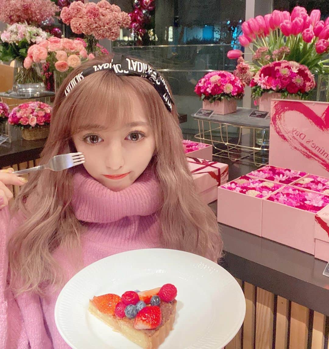 ひなたろす（佐原ひなた）のグルメインスタ