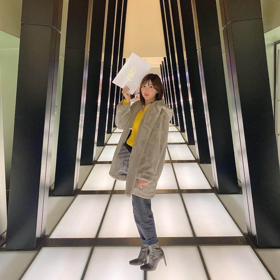 岩﨑名美さんのインスタグラム写真 - (岩﨑名美Instagram)「一足お先に、#キャッツ 試写会に行ってきました🐈 それぞれのキャラクターがとっても魅力的で終始世界観に引き込まれてしまいました♡ ・ ・ ・ 公開したらまた観に行こーうっと☺︎☺︎ ・ ・ #キャッツ好きと繋がりたい  #pr」1月17日 19時00分 - nami_iwasaki