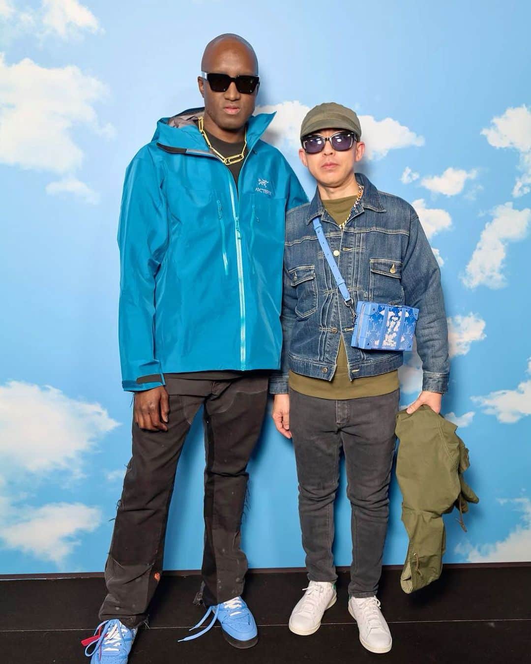 のインスタグラム：「Backstage with Virgil at the LV show in paris👏🏻👏🏻👏🏻」
