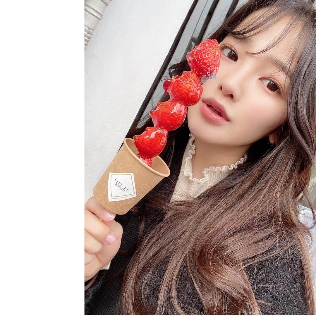 天木じゅんさんのインスタグラム写真 - (天木じゅんInstagram)「🍓❤️⛩ #いちご飴　#いちご」1月17日 19時44分 - jun.amaki