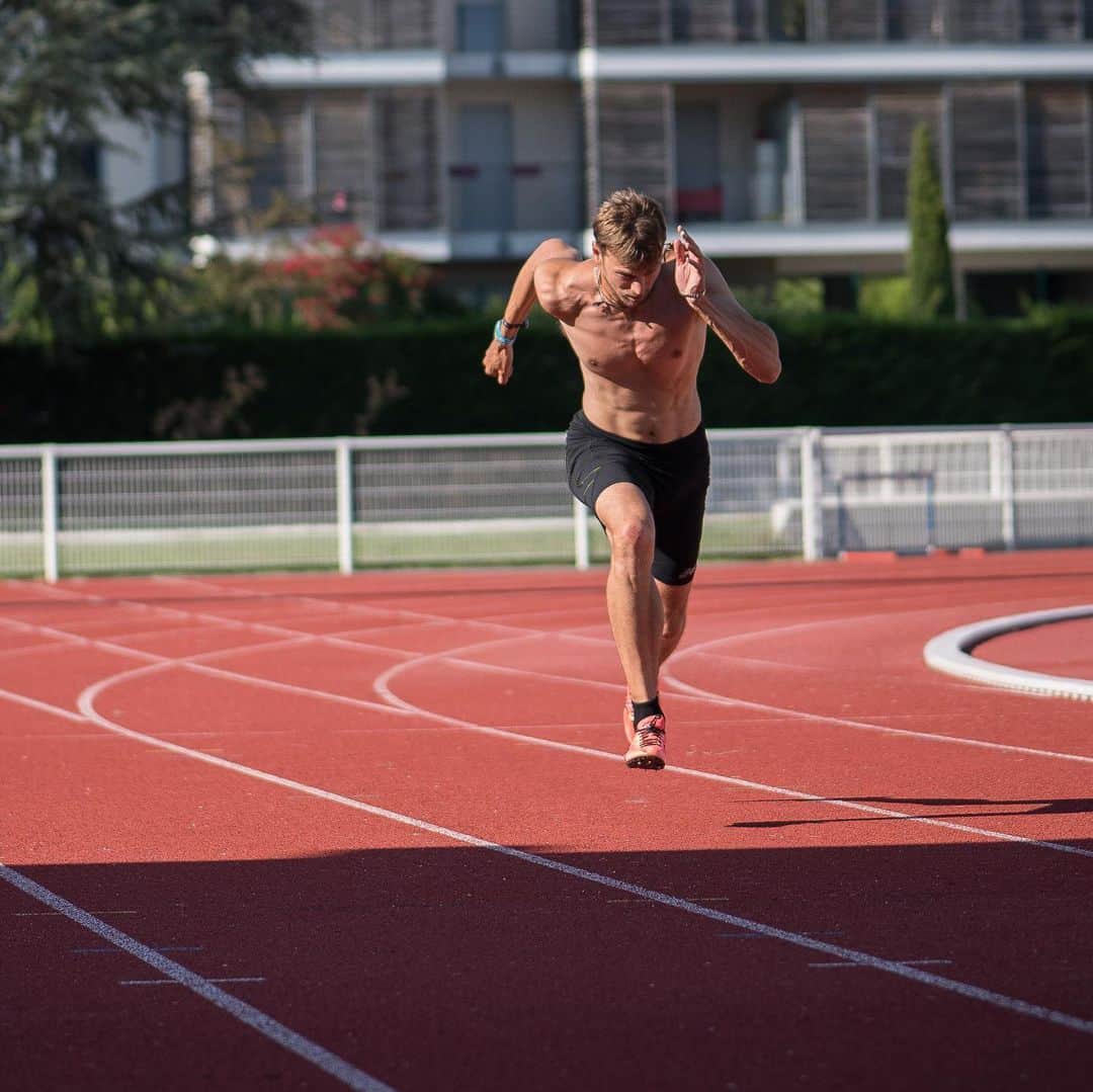 クリストフ・ルメートルのインスタグラム：「Fin du stage à Tenerife. On va quitter le soleil des Canaries pour retourner à la maison afin de finir la préparation pour la saison en salle.  #asics #trainingcamp #entrainement #athletisme #sprint 📸 @aurel_photography」