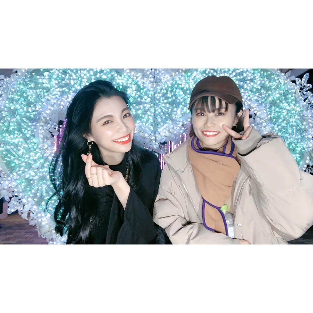 野崎夏帆のインスタグラム：「2枚あるよ～！ ﻿ ﻿ はるちゃんと舞台観にいったよ～！﻿ 楽しかったし、大変刺激的でした◎﻿ ﻿ そして色っぽかった☺️☺️☺️﻿ 残りの公演も怪我なく頑張ってください！﻿ ありがとうー！﻿ ﻿ #舞台#観劇﻿ #あんなに踊れたら楽しいだろうな﻿ #ダンスっていいよねかっこいい﻿ #久しぶりの姉妹写真」