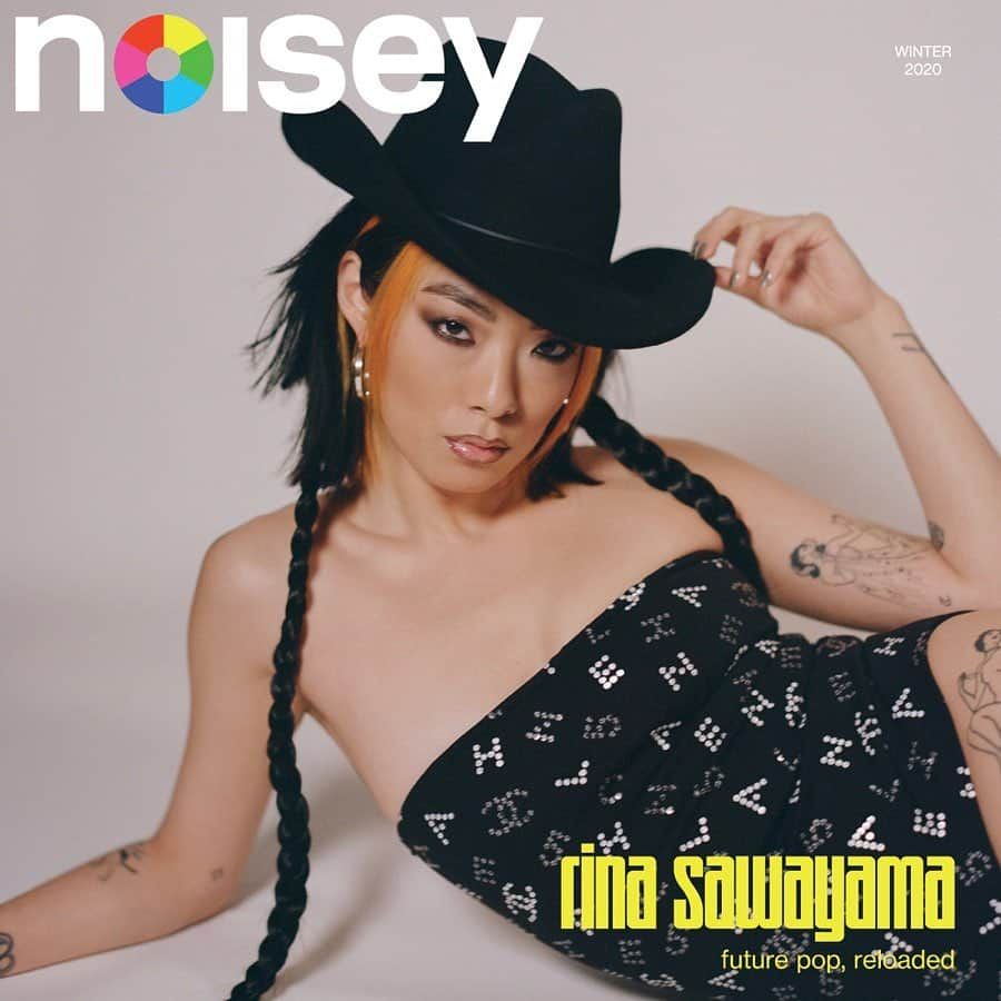 リナ・サワヤマさんのインスタグラム写真 - (リナ・サワヤマInstagram)「@noisey COVER GIRL 💥 thank u @daisyjsjones for the beautiful article I had so much fun showing u the album 🥺 photos @eolhcsheppard 🥰 full team tagged 😎 PRE-ORDER THE ALBUM IN MY BIO ! 💥」1月17日 22時22分 - rinasonline