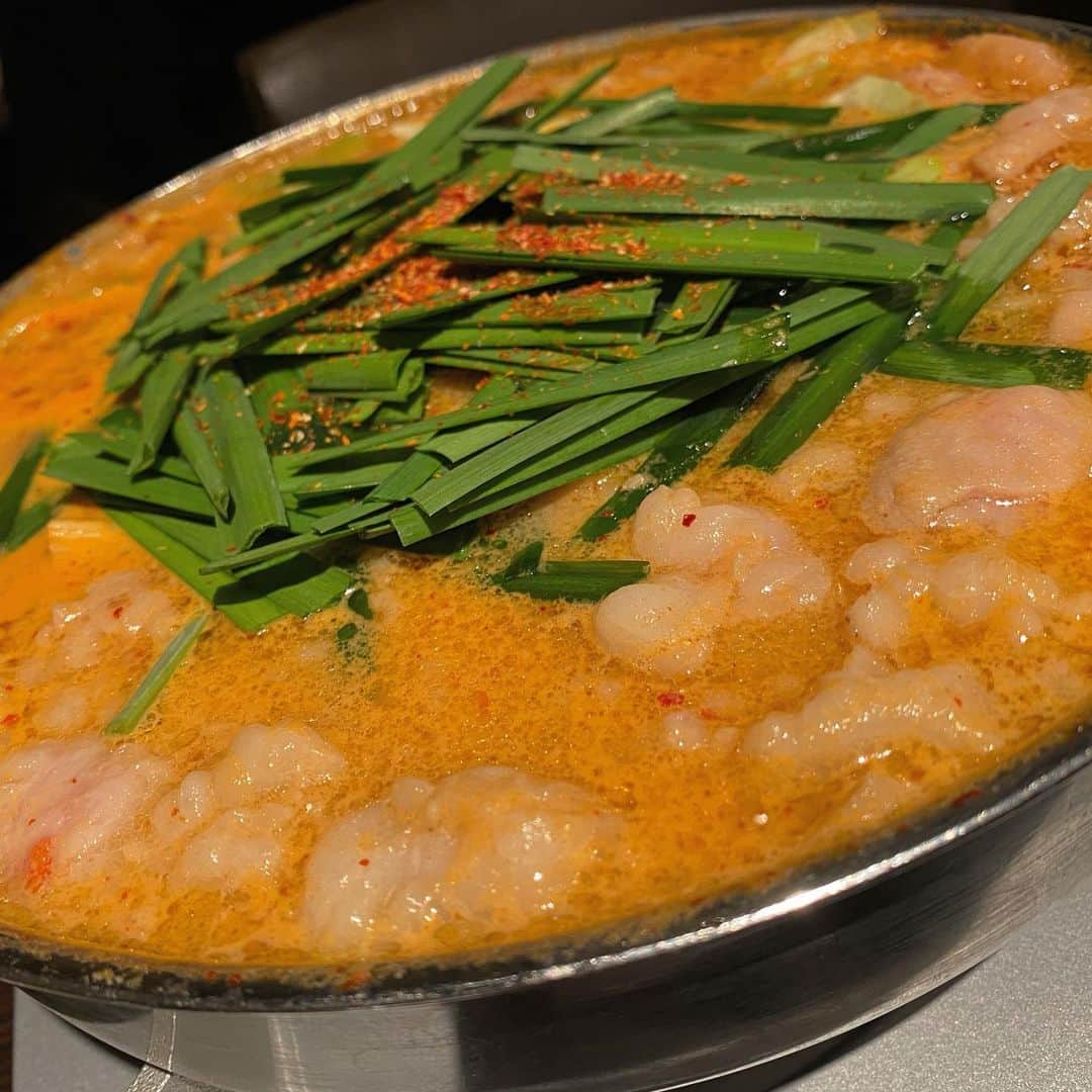 山下エミリーのグルメインスタ