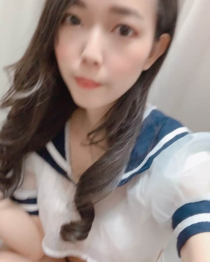 芽水憂のインスタグラム：「ふたりの内緒ね？﻿ ﻿ #グラビア #グラビア動画  #10秒グラビア﻿ #グラビアタレント #水着 #自撮り #グラビアモデル #撮影会 #撮影会モデル #被写体 #写真好きな人と繋がりたい #アイドル﻿  #selfie﻿ #swimsuitforsalep #gravure ﻿ #bikini #bikinigirls ﻿ #bubblebutt ﻿ #hobbymodel﻿ #portrait﻿ #셀카  #셀카그램 #셀카스타그램  #셀피  #셀스타그램  #전신샷  #팔로우환영 #수영복」