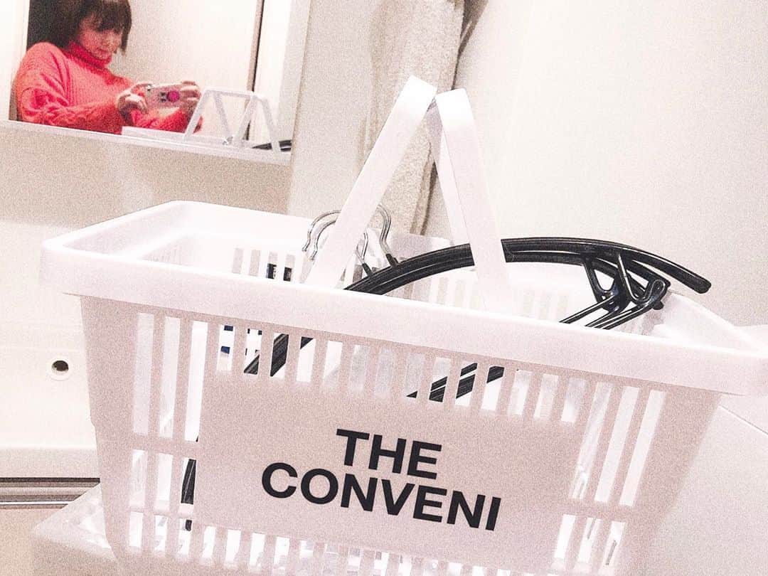 真奈さんのインスタグラム写真 - (真奈Instagram)「この洗濯物入れ優勝🏅 可愛くて２つげとった . #theconveni」1月17日 23時03分 - manatmnt0116