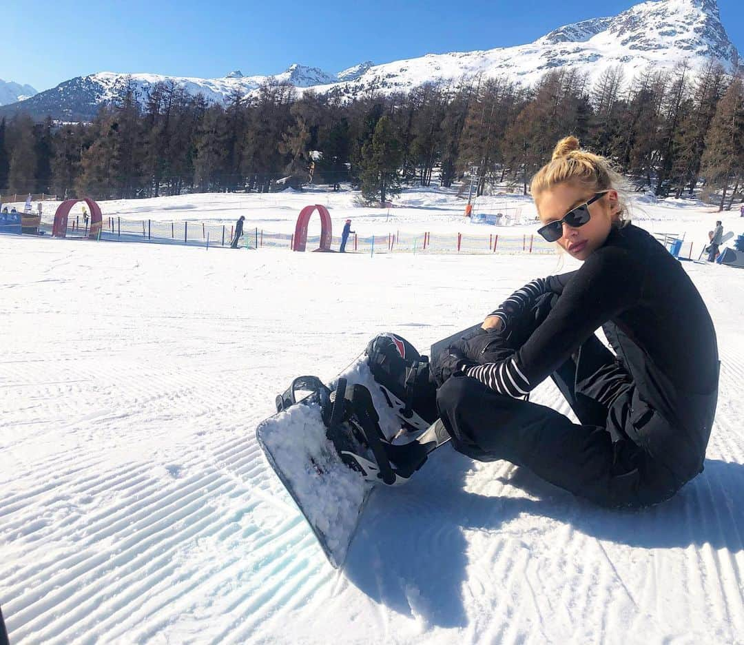 ステラ・マックスウェルさんのインスタグラム写真 - (ステラ・マックスウェルInstagram)「One more run」1月18日 0時13分 - stellamaxwell