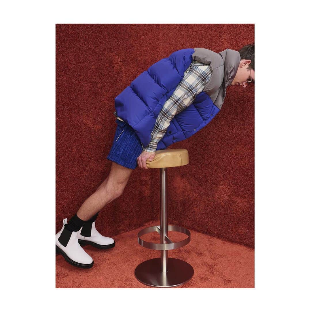 アンドレアポンピリオのインスタグラム：「LOOK 21. FALL/WINTER 2020.  WATCH THE NEW COLLECTION ON VOGUE RUNWAY  #FAMILYAFFAIR #AndreaPompilio #LoveMeForeverOrNever #FW20 #MENSWEAR #MILANO #MFW」