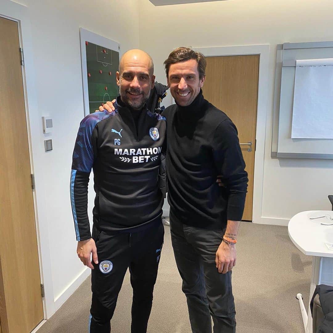 ダリヨ・スルナのインスタグラム：「Dear friends, thank you for your hospitality, it was my pleasure to spend time with you, was a great experience to learn from the best coach and his amazing team! Good luck @mancity 💪🏻🙌⚽️」