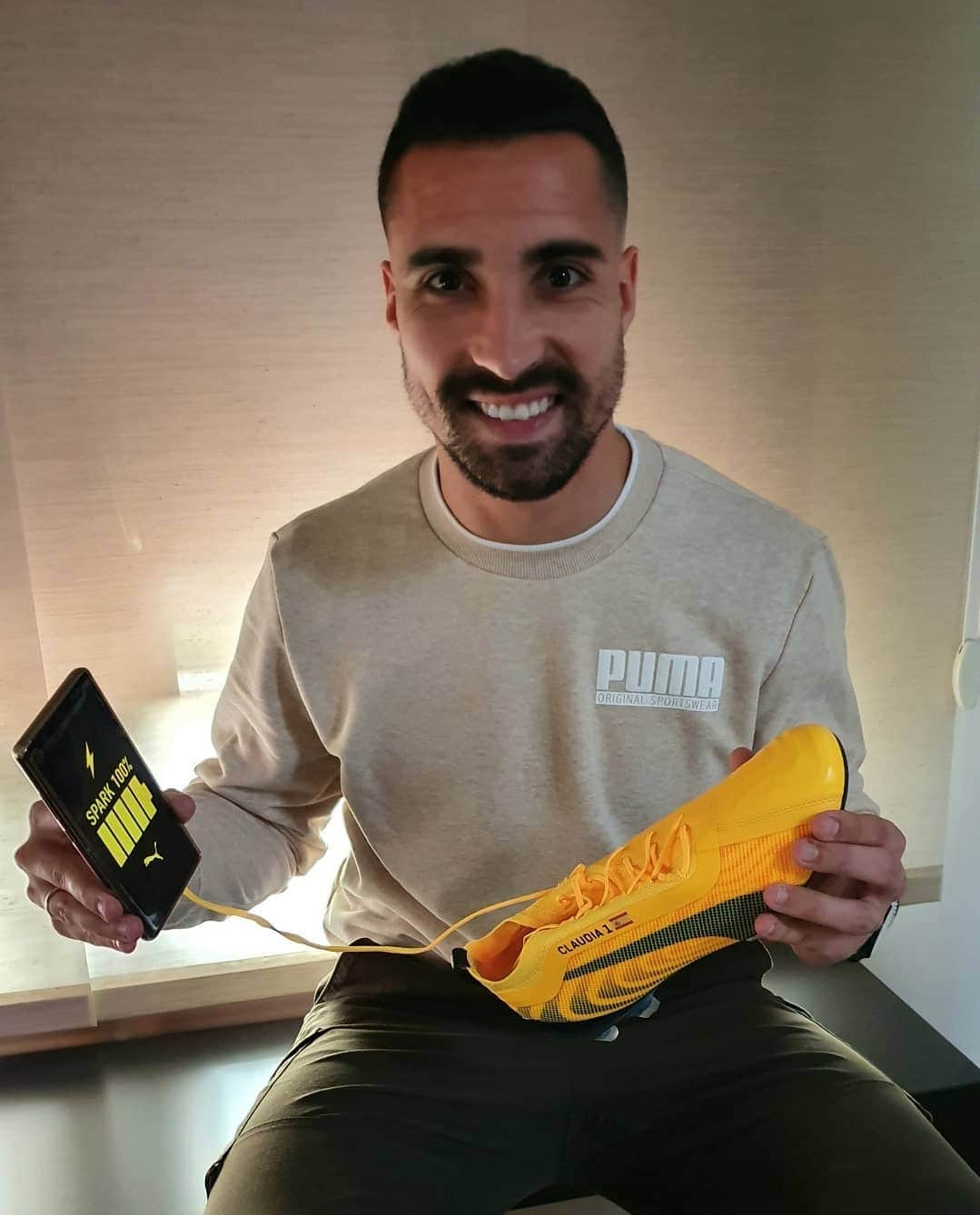 セルヒオ・アセンホ・アンドレスさんのインスタグラム写真 - (セルヒオ・アセンホ・アンドレスInstagram)「Be the spark ⚡⚡⚡ @pumafootball #pumaone」1月18日 0時32分 - sergioasenjo1