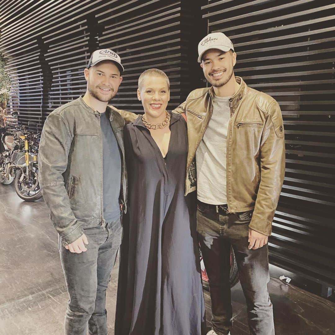 P!nk（ピンク）さんのインスタグラム写真 - (P!nk（ピンク）Instagram)「13 reasons why last night was amazing!!!!! I love these boys! And yes, that’s THE ONE AND ONLY Steve Caballero people. ALSO MY DAUGHTER IS A ROCK STAR ⭐️ @stevecaballero @justin.prentice @rossbutler」1月18日 1時11分 - pink