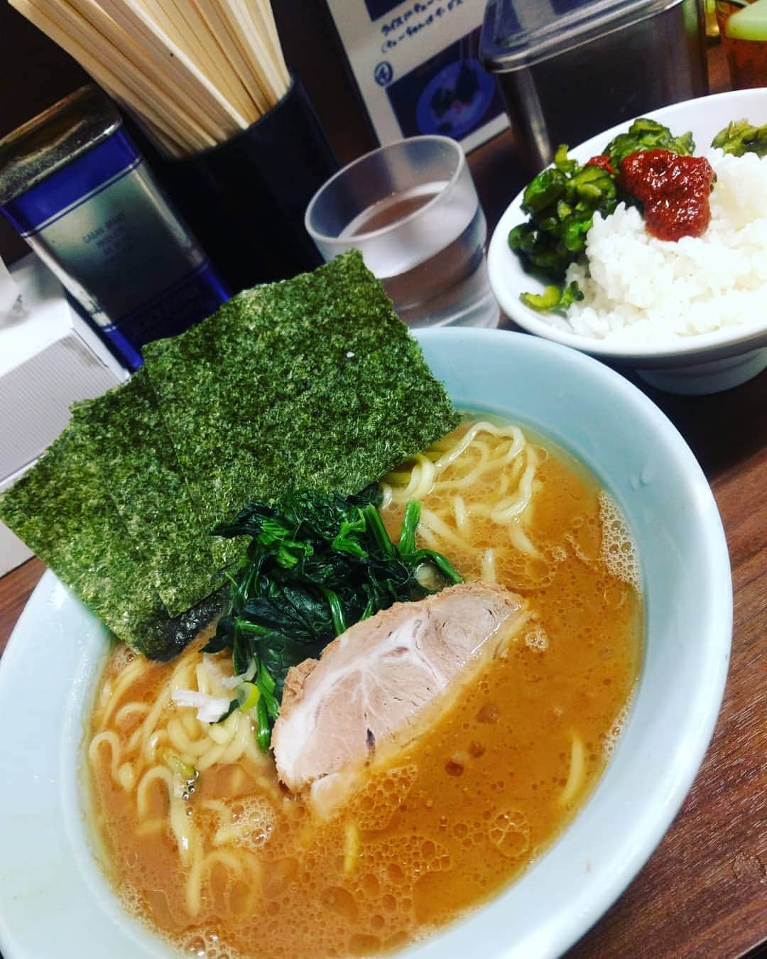 越中睦士のグルメインスタ