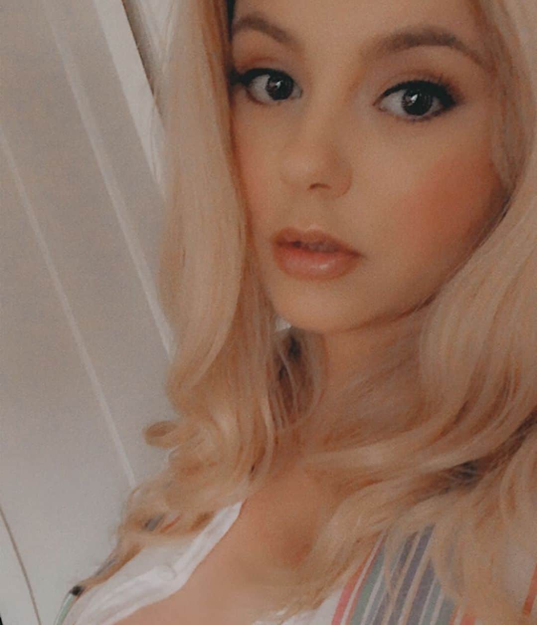 ブリー・オルソンのインスタグラム：「Public Snap: BreeOlson11 Private snap- link on Twitter which is @Breeolson」