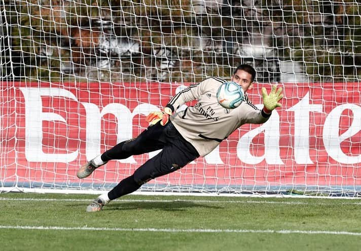 アルフォンス・アレオラさんのインスタグラム写真 - (アルフォンス・アレオラInstagram)「⚽️⚪️ @realmadrid #HalaMadrid」1月18日 2時03分 - alphonseareola