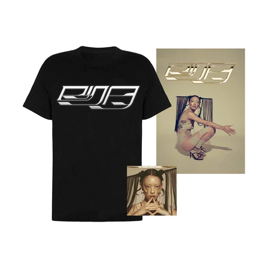 リナ・サワヤマさんのインスタグラム写真 - (リナ・サワヤマInstagram)「PRE-ORDER BUNDLES !!! we r doing exclusive pre-order bundles with signed (!) poster and the sickest limited edition T shirt that reflects like crazy when u use flash !!! We also have crystal clear 💎 vinyls as well as gold vinyls 😎 if u get these before Monday u ALSO get early access to the UK TOUR 🥰 fuck !!!!!!!! yes !!!!!!!!!! Link in bio NOW !!!!!」1月18日 2時07分 - rinasonline