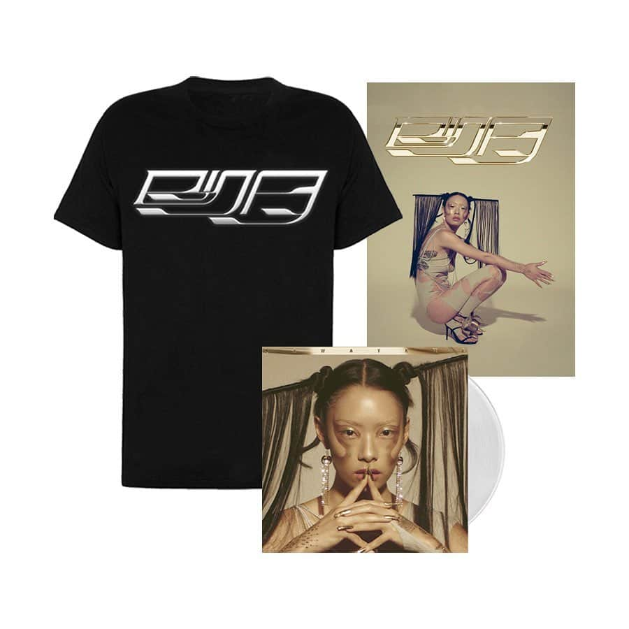 リナ・サワヤマさんのインスタグラム写真 - (リナ・サワヤマInstagram)「PRE-ORDER BUNDLES !!! we r doing exclusive pre-order bundles with signed (!) poster and the sickest limited edition T shirt that reflects like crazy when u use flash !!! We also have crystal clear 💎 vinyls as well as gold vinyls 😎 if u get these before Monday u ALSO get early access to the UK TOUR 🥰 fuck !!!!!!!! yes !!!!!!!!!! Link in bio NOW !!!!!」1月18日 2時07分 - rinasonline