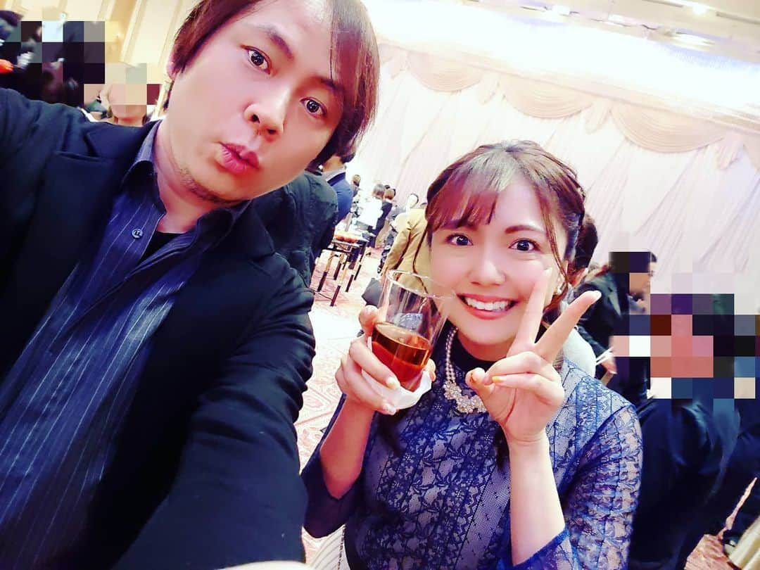 置鮎龍太郎さんのインスタグラム写真 - (置鮎龍太郎Instagram)「それでは、新年会の模様を少し。緑川さんたちの代が在籍30周年表彰。その直前にパシャリ♪この先輩が近くに居たから死ぬ気で頑張れた私です(^^ゞ  徹さんや神谷君とも♪ちょっと！みんなガンダムパイロット！一応私はガイア。  #青二プロダクション50周年 #古谷徹 #緑川光 #神谷浩史 #置鮎龍太郎  のじけん君、新加入の良太くん、山田くん、裕くん、新加入の史絵ちゃん、涼子♪、新加入サニー岩田さん、美保ちゃん、斉藤ゆかち♪  #野島健児 #竹内良太 #山田真一 #野島裕史 #水沢史絵 #白石涼子 #岩田光央 #宮川美保 #斉藤佑圭  何故か全力で私を褒めてくれたみかしー(笑)、いつも男前なもう一人のまさや松風くん、一番隊副隊長雀部さんな山口さん、涼子その2w、良太くんその2w、越前南次郎な松山さん♪  #三上枝織 #松風雅也 #山口太郎 #白石涼子 #竹内良太 #松山鷹志  司会は必ずその年の干支の方！という事で今年はばね君と、シンディ姐さん♪  #赤羽根健治 #進藤尚美」1月18日 2時19分 - chikichikiko