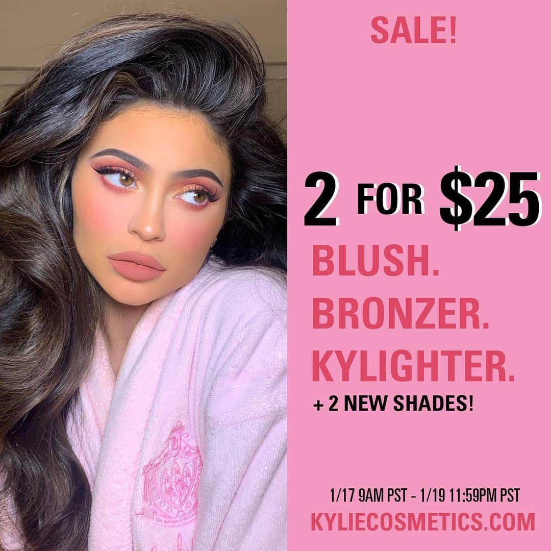 クリス・ジェンナーさんのインスタグラム写真 - (クリス・ジェンナーInstagram)「Get @kyliejenner’s blushes, bronzers and Kylighters 2 for $25 right now on KylieCosmetics.com 💕 #KylieCosmetics #proudmama」1月18日 2時49分 - krisjenner