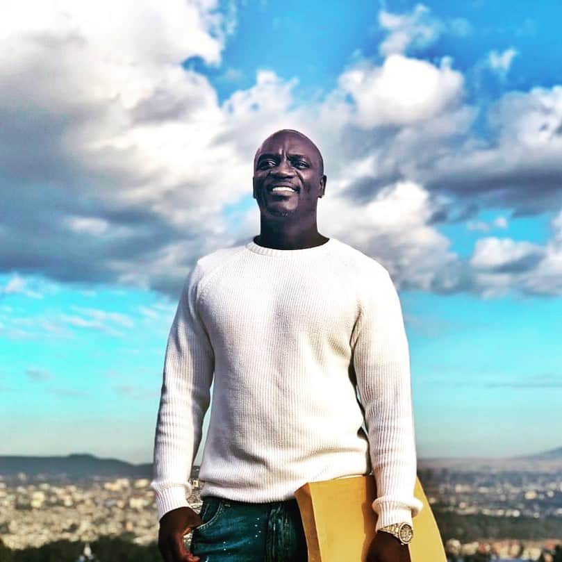 エイコンのインスタグラム：「The bright future as my man @fffasil quoted!」