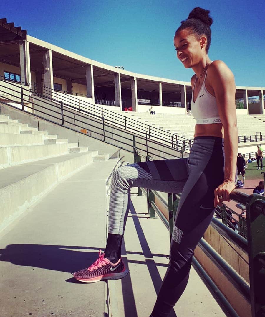Elea Mariama DIARRAのインスタグラム：「Tenerife 2k20 🔚 . . ☀️On revient avec quelques séances de plus au compteur et un petit bronzage sympa ☀️」