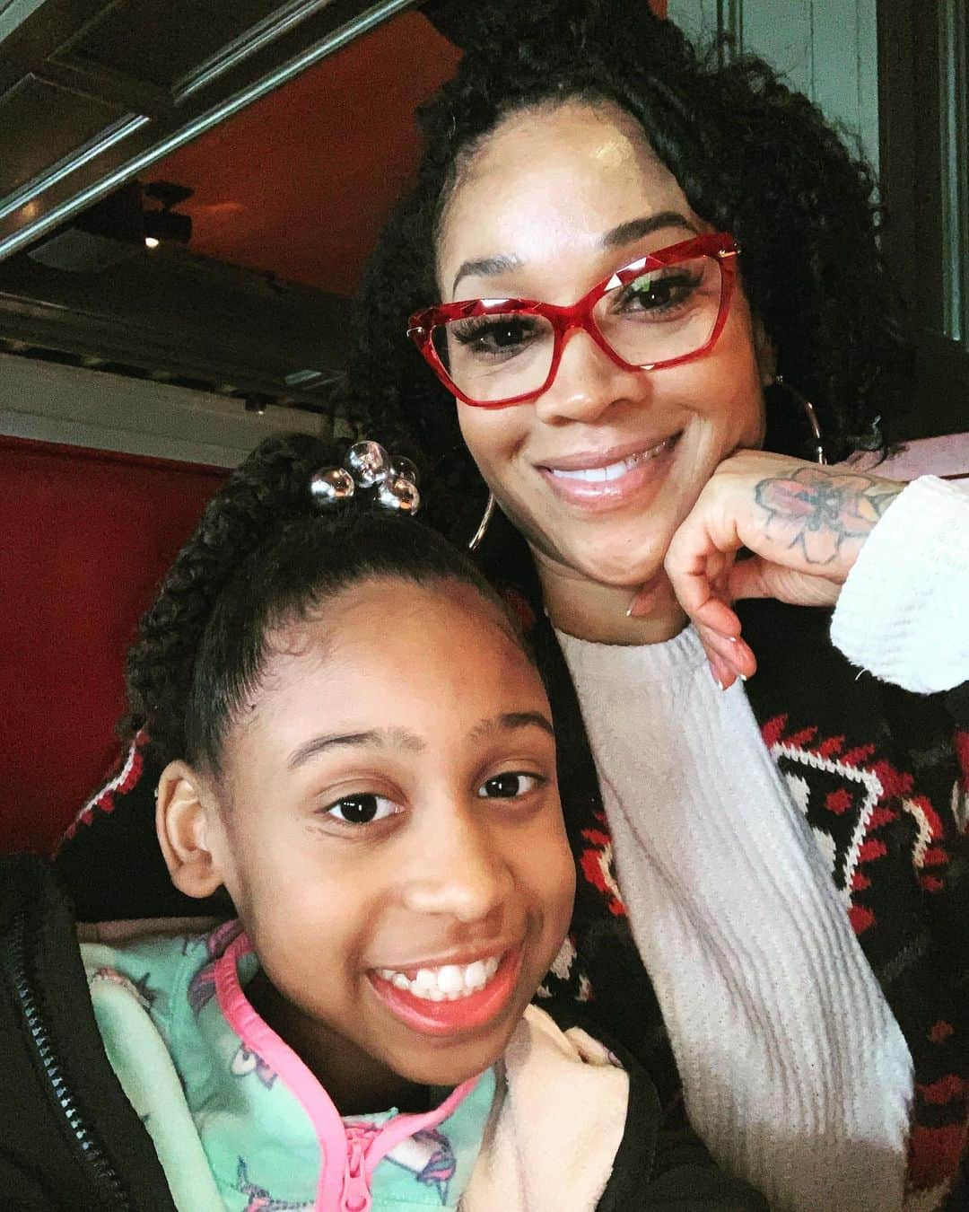 ミミ・ファウストさんのインスタグラム写真 - (ミミ・ファウストInstagram)「My lunch date 🤗」1月18日 4時24分 - mimifaust