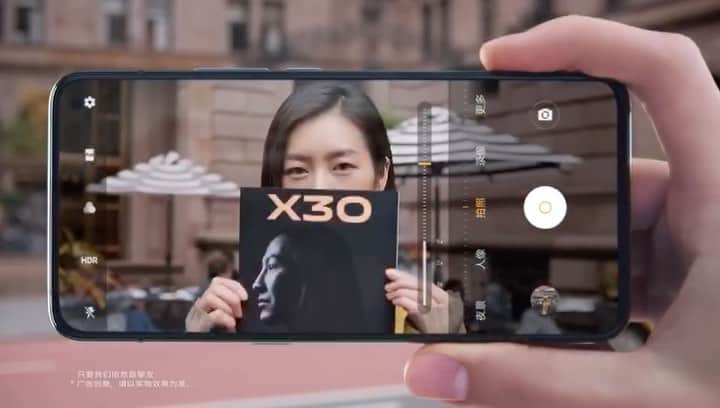 リウ・ウェンのインスタグラム：「Hi 👋🏼 👋🏼 👋🏼 @alexwangny」