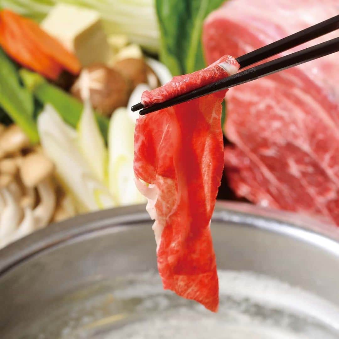 Japan Food Townのインスタグラム：「LAST CALL for Promotion - A5 Japanese Black Wagyu Buffet 20% OFF - - Available until 19th Jan 2020 at "Gyu Jin in Japan Food Town.  ONLY Few More Days left!! HURRY UP to visit and enjoy special promotion A5 Japanese Black Wagyu Buffet 20$ OFF. "A5 Japanese Black Wagyu" Buffet Course include A5 Japanese Black Wagyu, AUS Beef, Angus Beef, Pork Loin, Pork Belly, Chicken and more items can be enjoyed as All You Can Eat. Please show this picture when you are at "Gyu Jin" to get 20% OFF @$54.32 (Normal Price $67.90)!! It will be great to enjoy this weekend during shopping for CNY around Orchard!! Are you READY to enjoy it?  Japan Food Town is located at 435 Orchard Road, Wisma Atria Unit 04-39/54. Gyu Jin is located at Wisma Atria #04-47 in Japan Food Town.  大好評で開催中のプロモーションもあと数日となりました - A5日本産黒毛和牛食べ放題20% OFF - 2020年1月19日までの期間限定ですのでお早めにJapan Food Town内の「牛陣」へ！  残すところあと数日！A5日本産黒毛和牛のしゃぶしゃぶ食べ放題コース20％ OFFｈ2020年1月19日までの開催です！プロモーション終了前にみんなで美味しい和牛しゃぶしゃぶを思いっきり召し上がって下さいね。 「A5日本産黒毛和牛食べ放題コース」には日本産のA5黒毛和牛は勿論、AUSビーフ、アンガスビーフ、ポークロイン、ポークベリー、チキンの他沢山のアイテムが食べ放題！ご来店の際にこちらの写真をスタッフまでお見せくださいね！通常価格$67.90のところ20% OFFの$54.32でお楽しみ頂けます！  この週末はCNYのお買い物やお気に入りのお店のセール等でオーチャードにお出掛けになる方も多いと思います。お買い物の合間に「牛陣」のプロモーションでお得にお食事を！  Japan Food Townは435 Orchard Road, Wisma Atria Unit 04-39/54にあります。 牛陣はJapan Food Town内、Wisma Atria #04-47にあります。  #gyujin #shabushabu #allyoucaneat #A5wagyu⁣ #buffet #firstclass #japanfoodtown #japanesfood #eatoutsg #sgeat #foodloversg #sgfoodporn #sgfoodsteps #instafoodsg #japanesefoodsg 　#foodsg #orchard #sgfood #foodstagram #singapore #wismaatria #CNY #lunarnewyear 　#chinesenewyear」