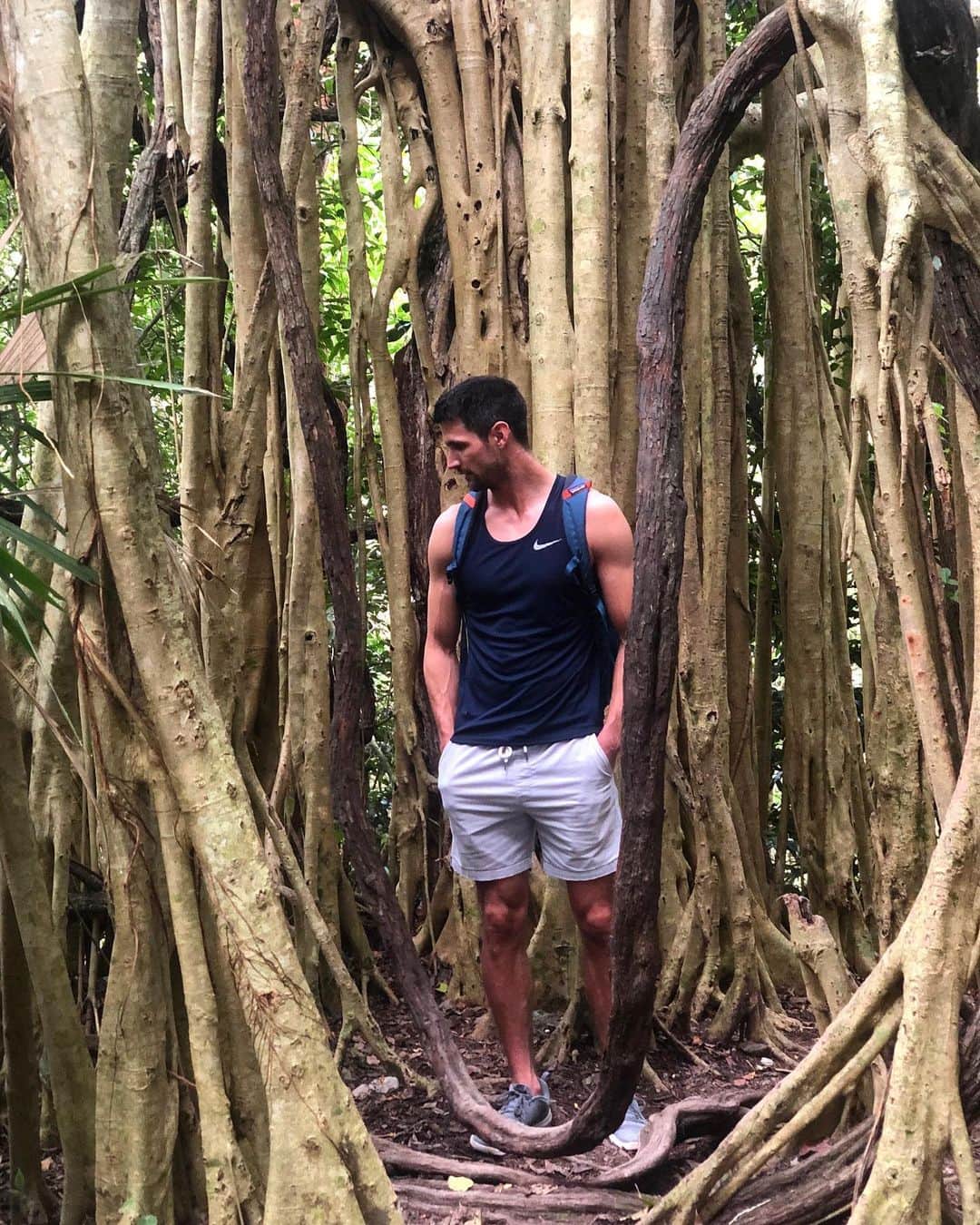 ジェームズ・ラファティのインスタグラム：「Goes to Tulum once..... 📷: Panchito el cocodrilo 🐊」