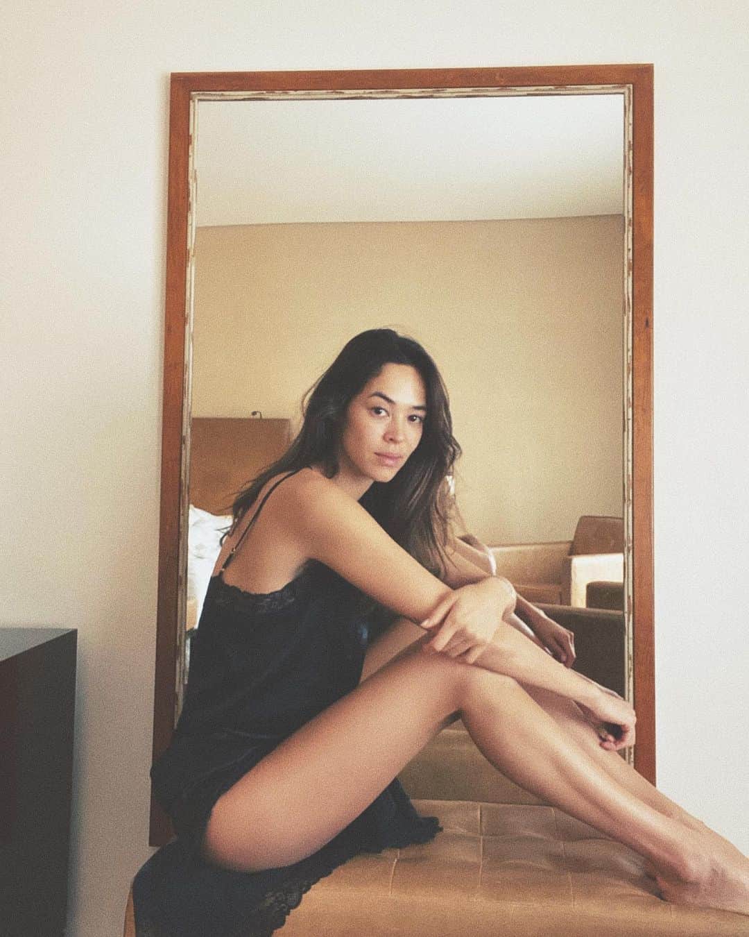 エミ・レナータさんのインスタグラム写真 - (エミ・レナータInstagram)「Rainy São Paulo 🌧  last days of Vacation 🥀 #brazil」1月18日 9時10分 - emi_renata