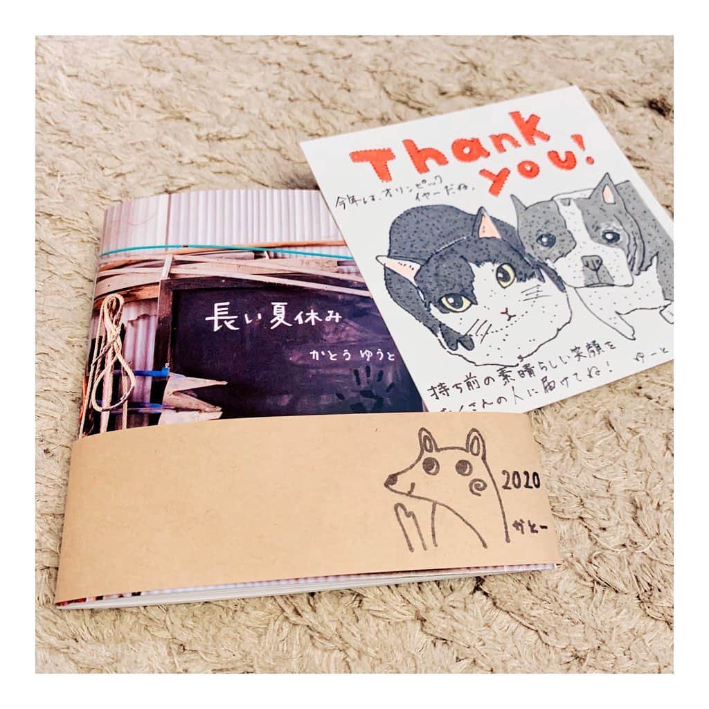 福田典子さんのインスタグラム写真 - (福田典子Instagram)「‪よく絵を描いてくれる大学の友人。‬ ‪作品集を出していたからコソッと入手したつもりが、我が家のペットたちのイラスト入りのお礼状が…♡ありがとう！ ㅤㅤㅤㅤㅤㅤㅤㅤㅤㅤㅤㅤㅤ ‪農作業をしながら絵を描く。‬ ‪かっこいいな〜。 @yutokato_  ㅤㅤㅤㅤㅤㅤㅤㅤㅤㅤㅤㅤㅤ #ほっこりするイラスト #いつもありがとう」1月18日 10時29分 - norikofukuda212