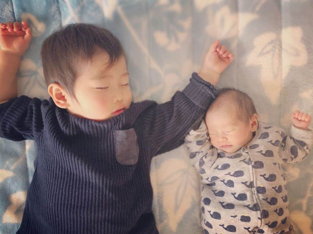 長崎峻侑さんのインスタグラム写真 - (長崎峻侑Instagram)「うん、最高。すげー頑張れるよお父さん💪✨ 行ってきます！😄 #息子と娘　#家族」1月18日 10時39分 - shunsukenagasaki