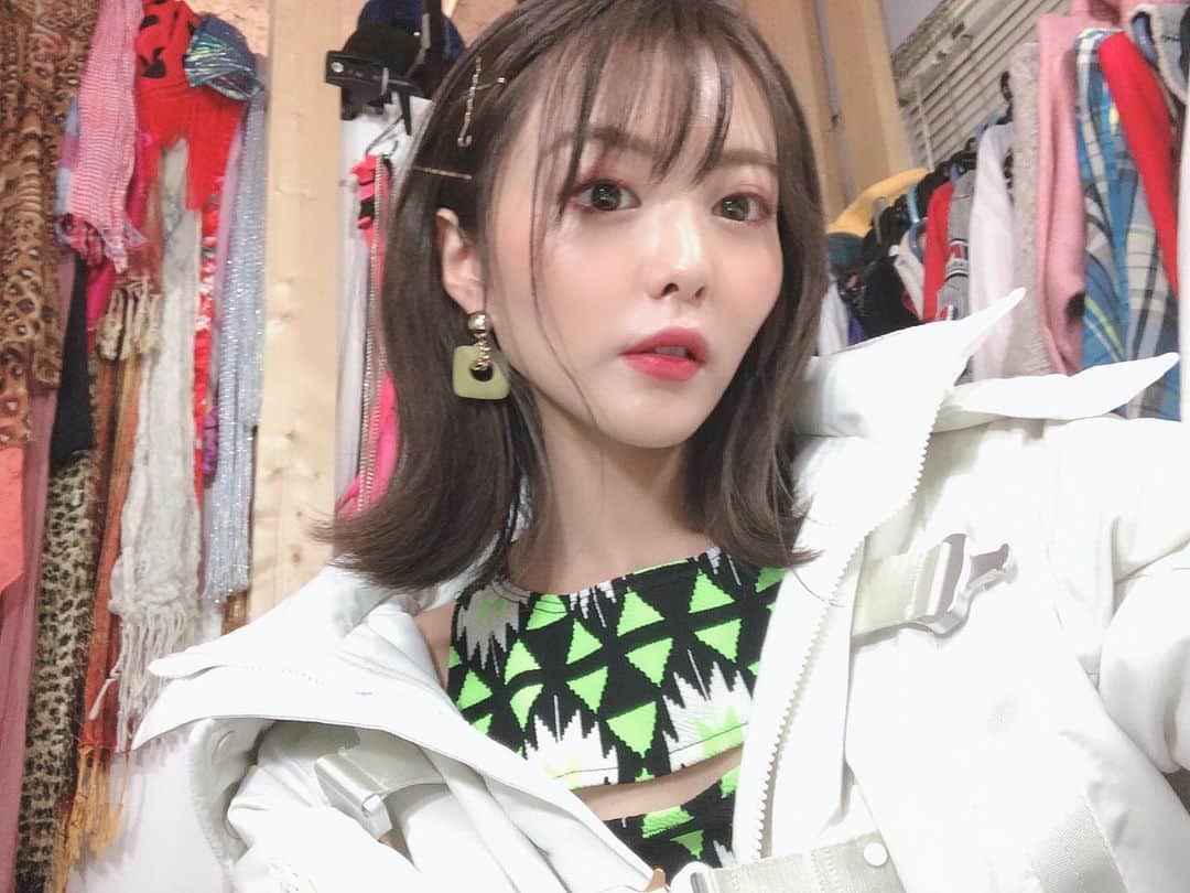 比良祐里のインスタグラム：「#still撮影会 . 自撮りがいつもちょっとブレる謎🙄🙄 朝一はポップに💓 .」