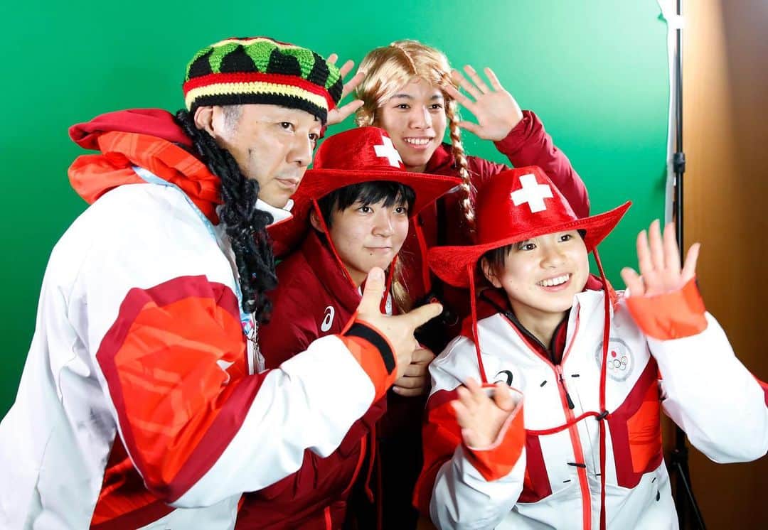 日本オリンピック委員会さんのインスタグラム写真 - (日本オリンピック委員会Instagram)「【#ユースオリンピック DAY9（1/17）】 日本代表選手団のハイライトをお届けします。 リュージュ女子一人乗りで石川雪姫選手が22位に入ったほか、競技以外でも選手たちは文化・教育プログラムに積極的に参加し、各国の選手たちと交流を深めています🙌 また、後半の日程で行われるショートトラック、スノーボードの選手たちが選手村に入村し、参加選手団を歓迎するウェルカムセッションに参加しました😊（写真：アフロスポーツ、フォート・キシモト、OIS/IOC） . #リュージュ #luge #石川雪姫 #YukiIshikawa #ショートトラック #shorttrack #スノーボード #snowboard #アイスホッケー #icehockey #Lausanne2020 #YouthOlympics #YouthOlympicGames #がんばれニッポン #TEAMNIPPON #japaneseolympiccommittee . 📷AFLOSPORT, PHOTO KISHIMOTO, OIS/IOC」1月18日 11時47分 - teamjapanjoc