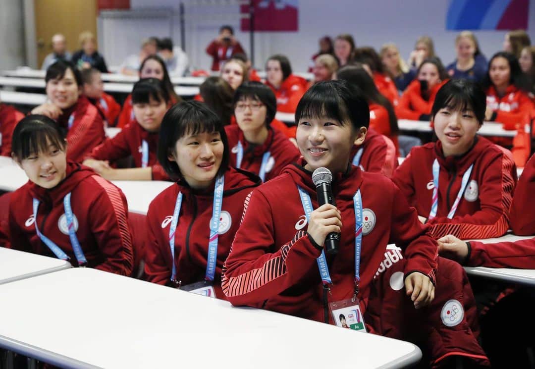 日本オリンピック委員会さんのインスタグラム写真 - (日本オリンピック委員会Instagram)「【#ユースオリンピック DAY9（1/17）】 日本代表選手団のハイライトをお届けします。 リュージュ女子一人乗りで石川雪姫選手が22位に入ったほか、競技以外でも選手たちは文化・教育プログラムに積極的に参加し、各国の選手たちと交流を深めています🙌 また、後半の日程で行われるショートトラック、スノーボードの選手たちが選手村に入村し、参加選手団を歓迎するウェルカムセッションに参加しました😊（写真：アフロスポーツ、フォート・キシモト、OIS/IOC） . #リュージュ #luge #石川雪姫 #YukiIshikawa #ショートトラック #shorttrack #スノーボード #snowboard #アイスホッケー #icehockey #Lausanne2020 #YouthOlympics #YouthOlympicGames #がんばれニッポン #TEAMNIPPON #japaneseolympiccommittee . 📷AFLOSPORT, PHOTO KISHIMOTO, OIS/IOC」1月18日 11時47分 - teamjapanjoc