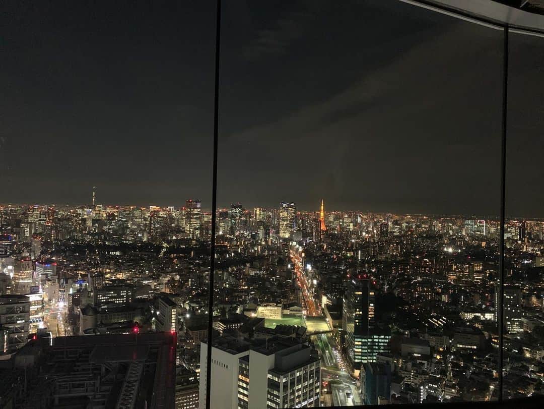 浜田翔子さんのインスタグラム写真 - (浜田翔子Instagram)「夜も行きたかったから また行った！ 昼も夜もお気に入り🌝⭐️」1月18日 12時18分 - shoko_hamada