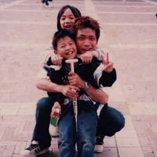 野中泰輔のインスタグラム：「Cool Crew Jrとパパ👨‍👦‍👦 この頃は気がついてないけど、今ではキッズダンスシーンの立役者！！ MARくんはキッズにダンスを教えるカリスマ！！ #bboytaisuke #coolcrewjrとパパ #toshikiski #mar」
