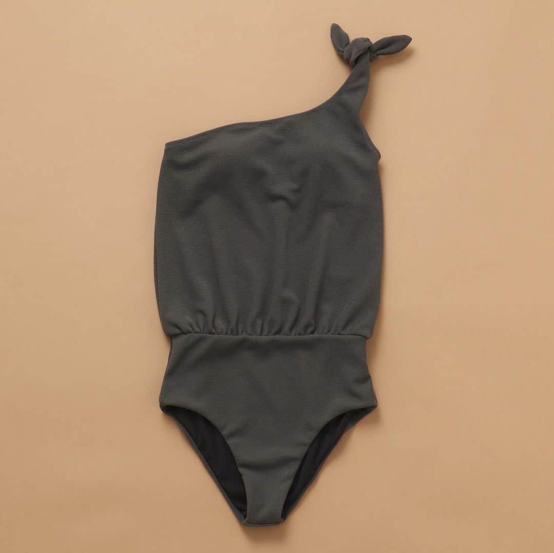 PalinkAのインスタグラム：「New arrival! . One shoulder one-piece swim wear ¥16,500+tax/Lepidos  #palinka#パリンカ#Lepidos#レピドス」