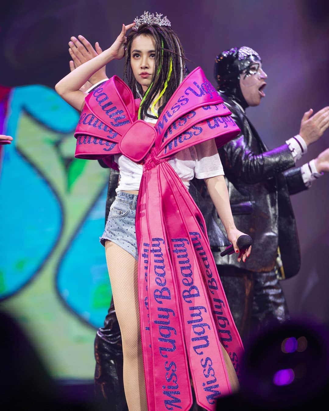 ジョリン・ツァイのインスタグラム：「Miss UGLY BEAUTY  ACT VI : Heroic Emergence #內在英雄」