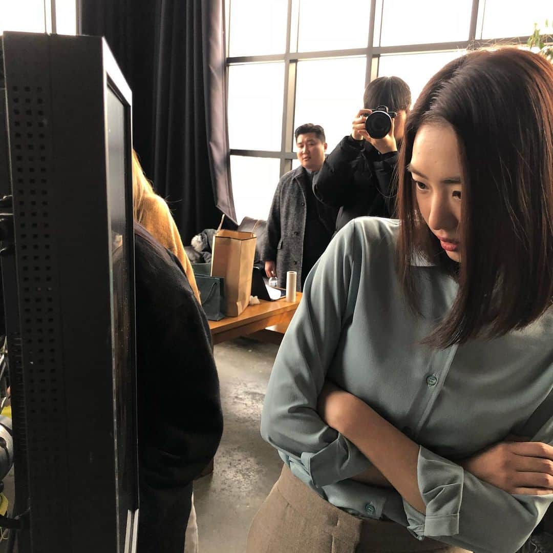 イ・ヨニのインスタグラム：「Coming soon.서준영 기다료! 1월22일 mbc첫방송 밤8:55. .  #더게임0시를향하여 #이연희」